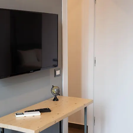 Gb Vesuvius 게스트하우스 4*